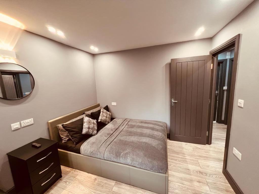 Urban Escape *4 Bedroom House* With Free Parking Birmingam Exterior foto