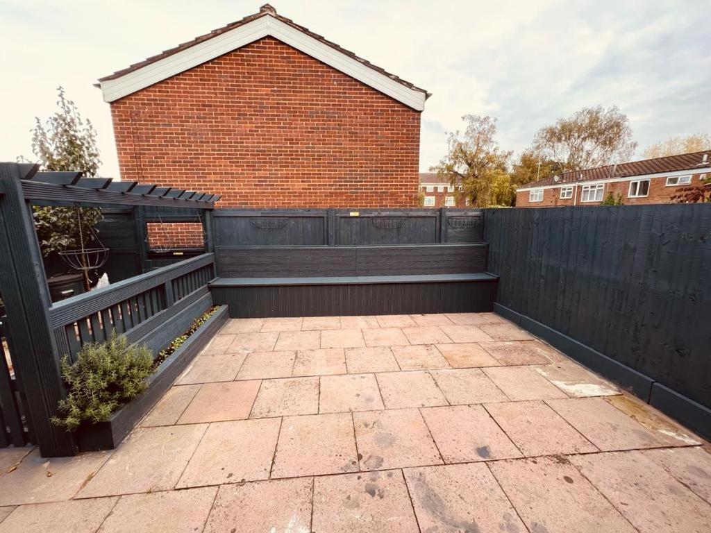 Urban Escape *4 Bedroom House* With Free Parking Birmingam Exterior foto