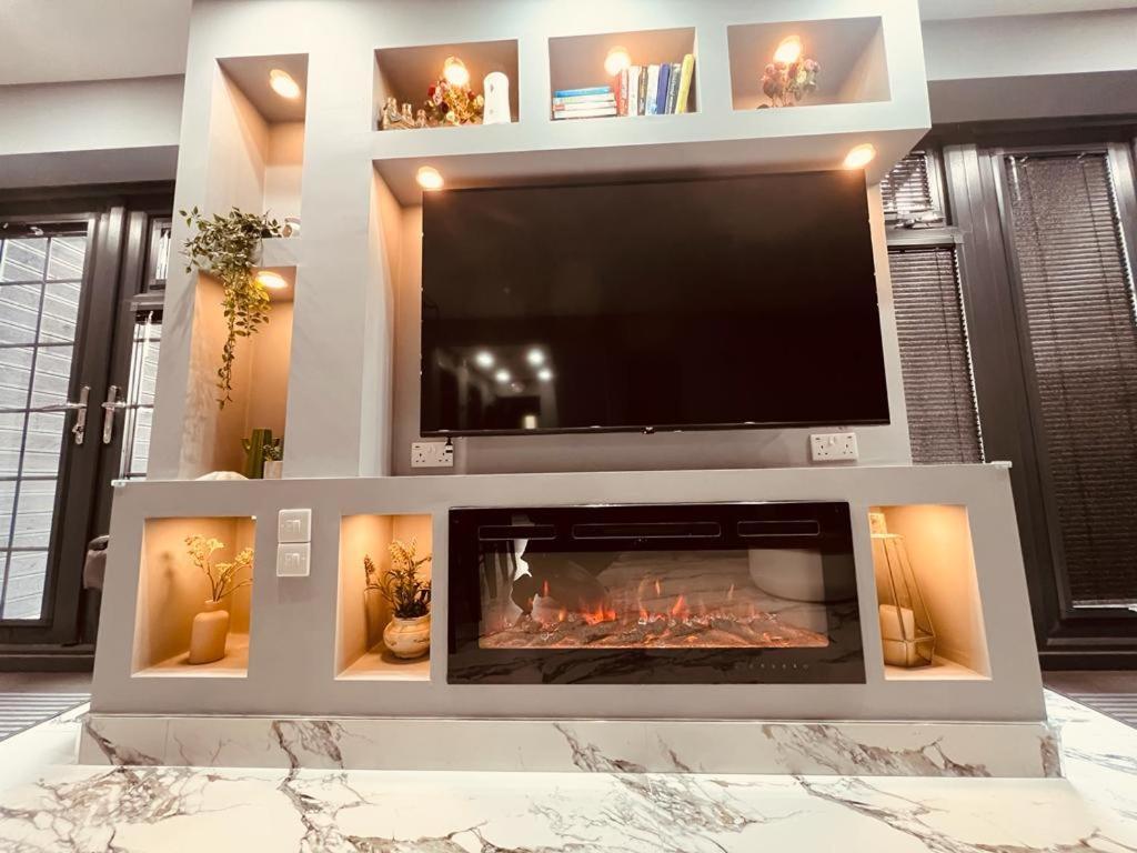 Urban Escape *4 Bedroom House* With Free Parking Birmingam Exterior foto