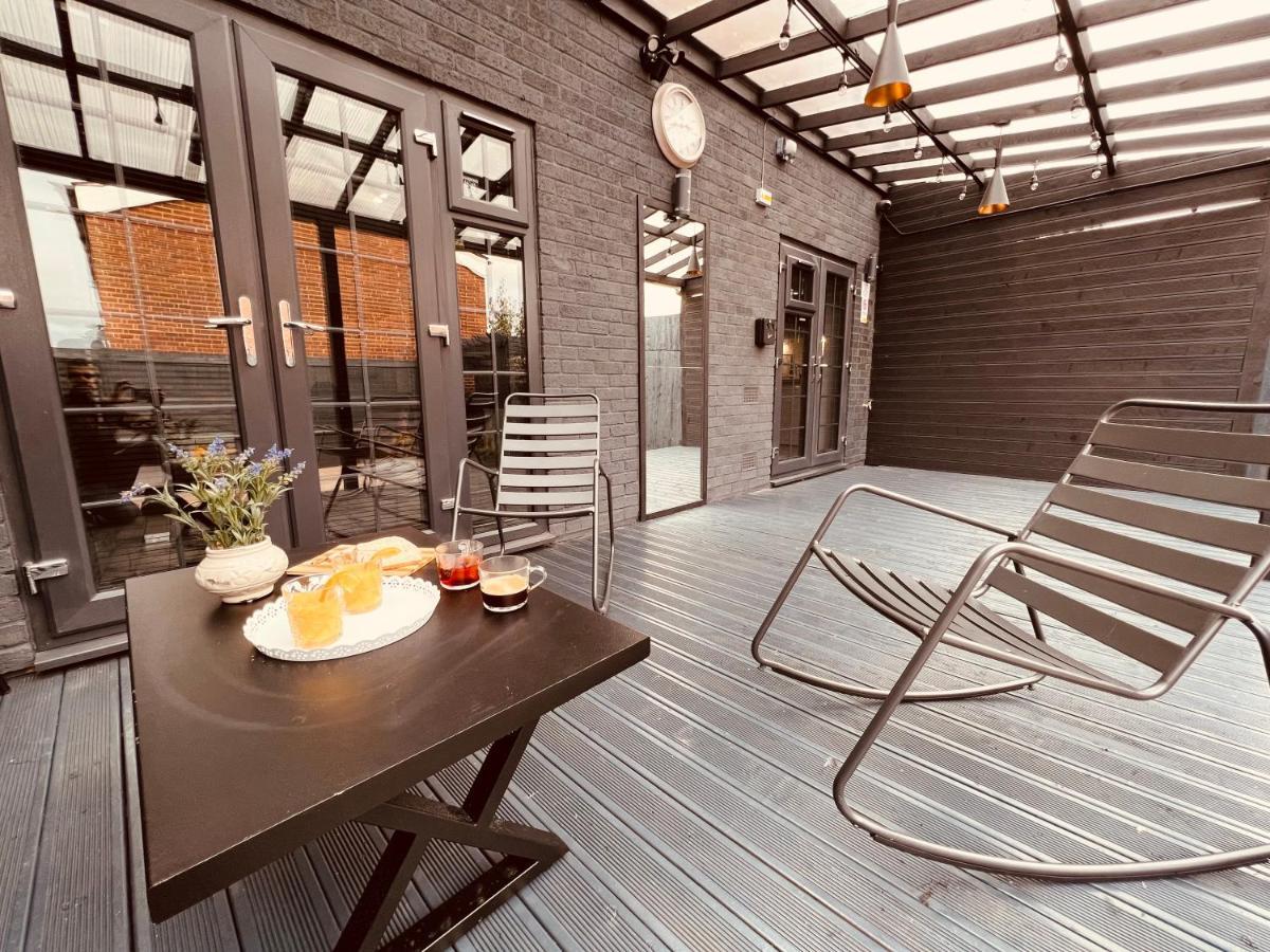 Urban Escape *4 Bedroom House* With Free Parking Birmingam Exterior foto